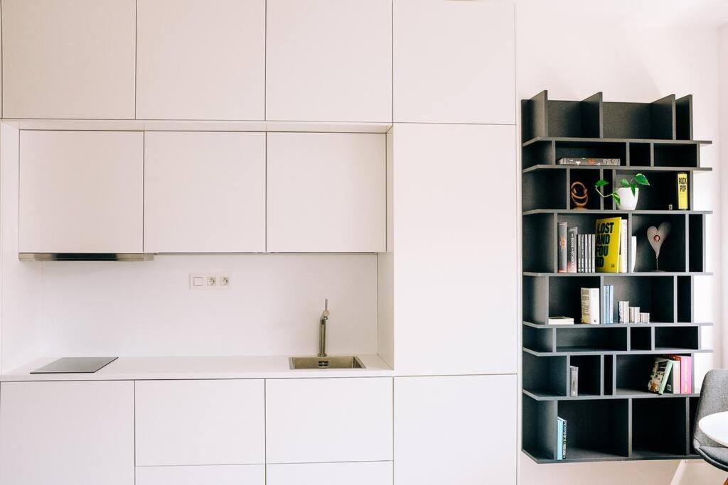 New Studio In Quiet Part Of The City Center Bratislava Exterior foto