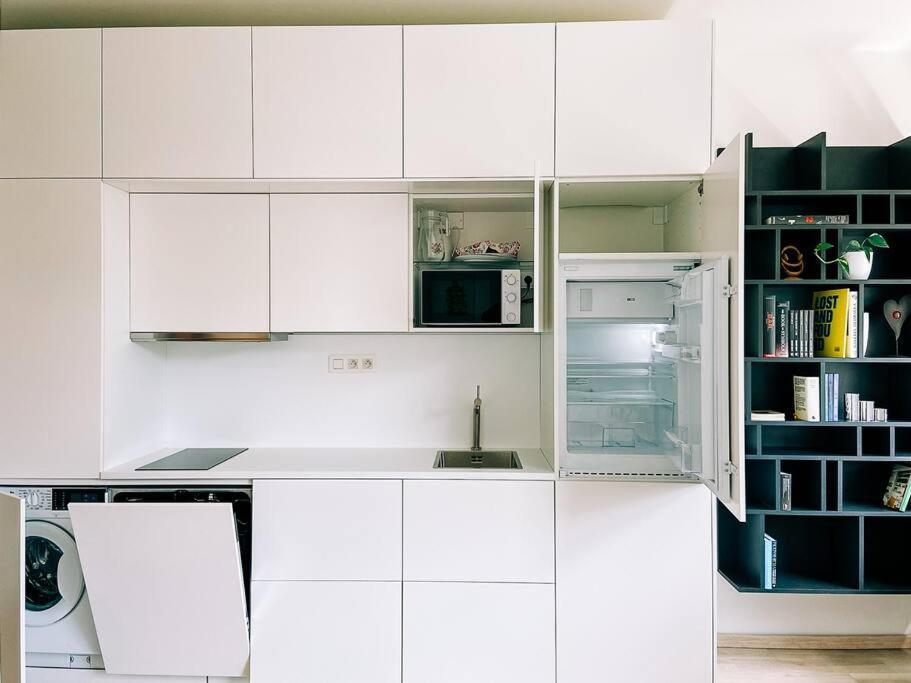 New Studio In Quiet Part Of The City Center Bratislava Exterior foto